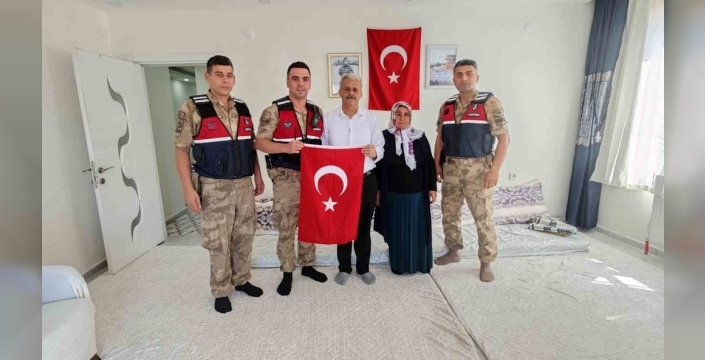 Şehit babaları unutulmadı: Jandarmadan Babalar Günü sürprizi