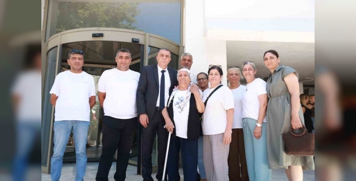 Şehzadeler Belediye Başkanı, annesi için lokma döktürdü, dualarla anıldı