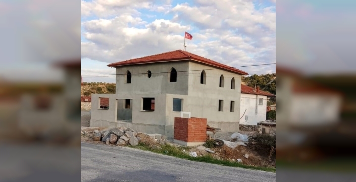 Selendi'de hayırseverlerin katkısıyla Aloşlar Camii ibadete açıldı