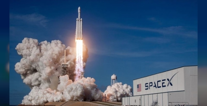 SpaceX hisseleri roket gibi fırladı: Seans öncesi yüzde 11 artışla zirve yaptı