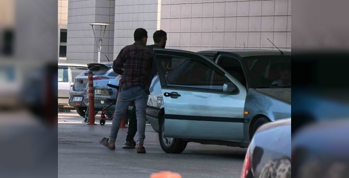 Teknoloji faciası! Mobilya işçisinin parmakları makinede koptu
