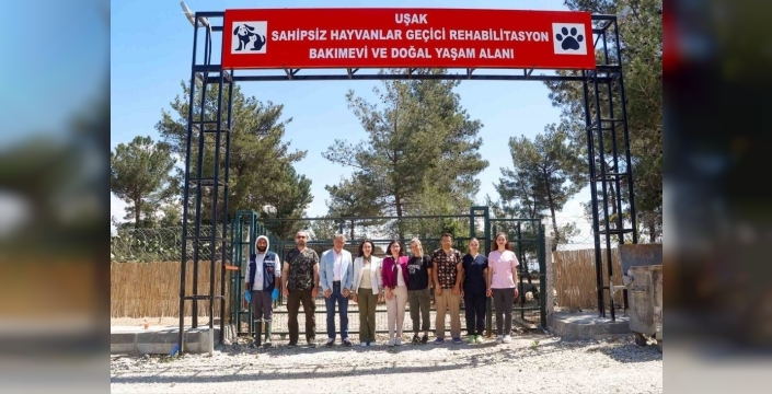 Uşak'ta can dostlar unutulmadı: Başkan Vekili Özkan'dan barınağa ziyaret