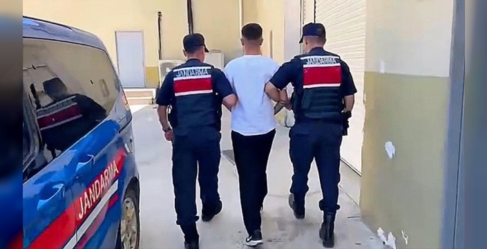 14 yıl hapis cezasıyla aranan hırsız, jandarmadan kaçamadı!
