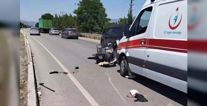 Acıpayam'da feci kaza: Elektrikli bisiklet sürücüsü hayatını kaybetti