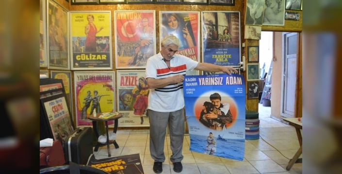 Adana'da usta oyuncu Kadir İnanır'a nostaljik sinema selamı