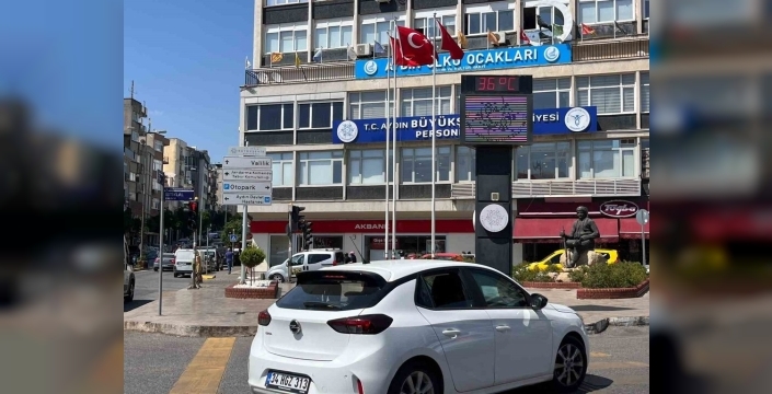 Aydın Efeler'de bunaltıcı sıcaklar hayatı yavaşlatıyor