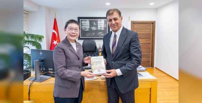 Başkan Tugay, Singapur’a İEF ve EXPO 2027 daveti yaptı