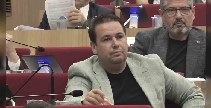 Bayındır'da susuzluk feryadı İzmir Büyükşehir Meclisi'nde yankılandı