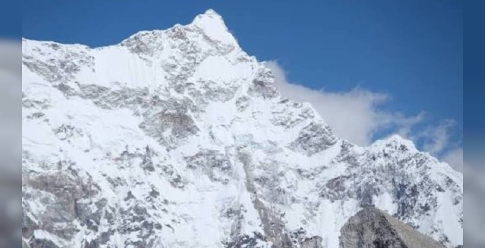 Bhutan hükümeti, kutsal Gangkhar Puensum Dağı'na tırmanışı yasakladı