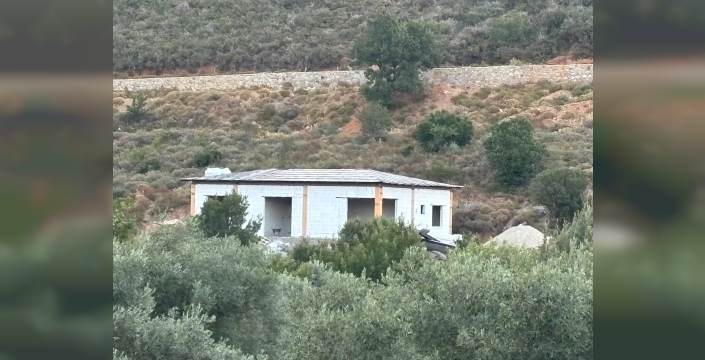Bodrum’da Kaçak Yapı Alarmı! Tarım Arazisindeki Kaçak Yapı Tespit Edildi