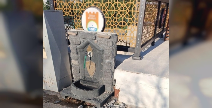 Burdur'da çeşmeye zarar veren gençlere idari yaptırım uygulandı