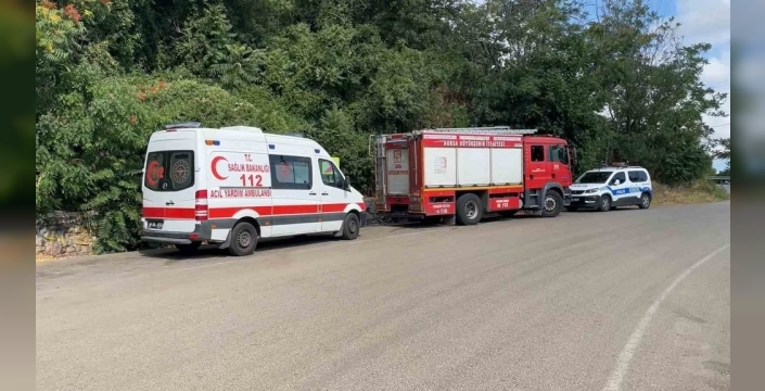 Bursa'da 10 metreden düşen kadın, yardım eden polislerden kaçtı