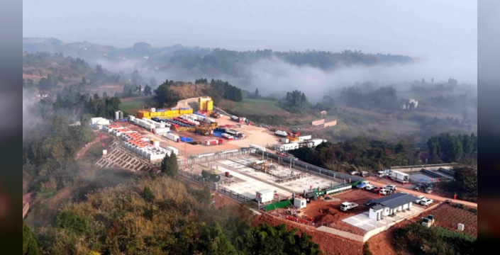 Çin, petrol ve doğal gaz üretiminde tarihî bir rekor kırdı