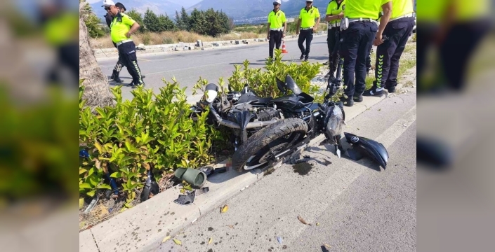 Denizli'de motosiklet kazası: Sürücü ağır yaralandı