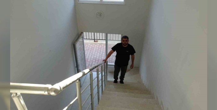 Depremzedelerden Ahbap ve Haluk Levent'e sert tepki: Milyonlarca dolar nereye gitti?