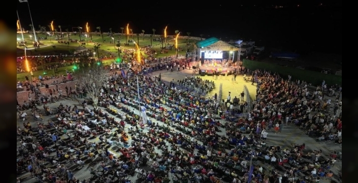 Didim’de lavanta festivali coşkuyla başladı, Suzan Kardeş sahne aldı