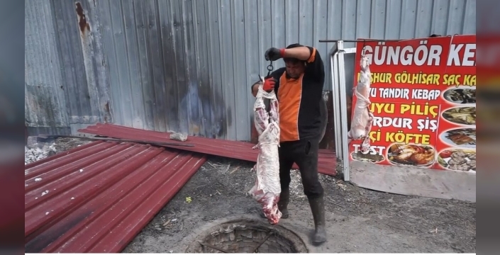 Eski usul kuyu kebabı: Süt kuzusu, 2.5 saatlik sır ve bin 800 TL'lik lezzet!