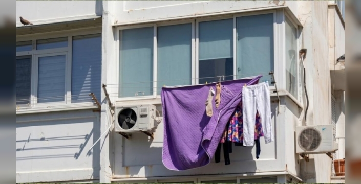 Fransa'da balkonlar için 40 bin lira ceza uygulaması başlatıldı