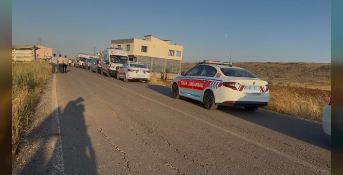 Gaziantep'te dehşet: Otomobil kalabalığın arasına daldı, bir can yitip gitti, 5 yaralı
