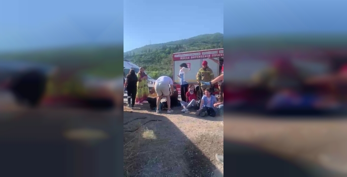 Gemlik'te yürekleri ağza getiren kaza: İşçi servisi devrildi, 15 yaralı!
