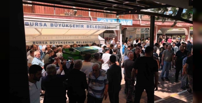 Genç uzman çavuş Emre Zeyrek, gözyaşlarıyla uğurlandı