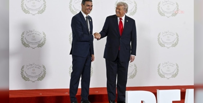 Gerginlik ortasında Dünya Kupası finalinde tesadüfi buluşma: Sanchez ve Trump aynı tribünde