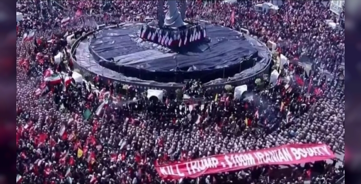 Hamaney'in cenazesinde Trump'a ölüm tehdidi: 100 milyon dolarlık pankart şoku!