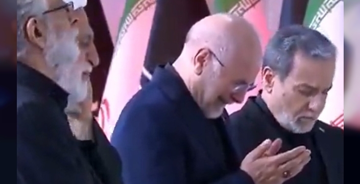 İran lideri Hamaney için yas: Meclis Başkanı Kalibaf tabutu başında gözyaşlarına boğuldu
