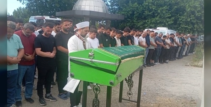 İznik Gölü'nde boğulan genç son yolculuğuna dualarla uğurlandı