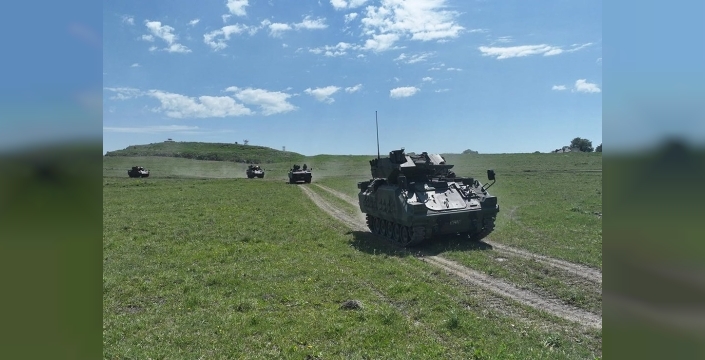 Kars'ta Mehmetçikten nefes kesen güç gösterisi: Tatbikat zirveye çıktı