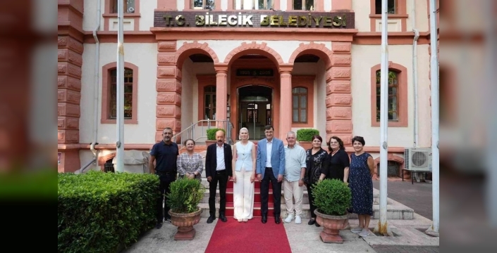 Kütahya Belediye Başkanı Kahveci, görevden alınan il başkanına destek ziyaretinde bulundu