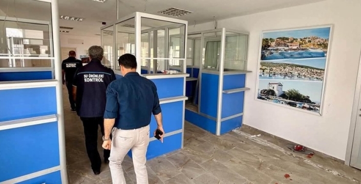 Kuzey Ege'de su ürünleri denetimi için kritik merkezde incelemeler yapıldı