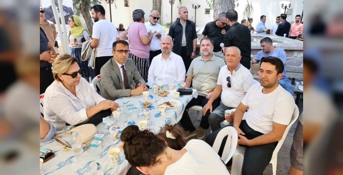 Menemen'de merhum Başkan Tahir Şahin dualarla anıldı