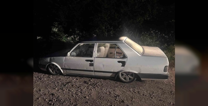 Ormana saklanan çalıntı otomobilin izini polis kameralarla buldu: 3 şüpheli yakalandı