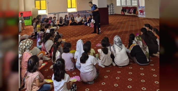 Polislerden çocuklara hayati bilgiler: Güvenlik semineri