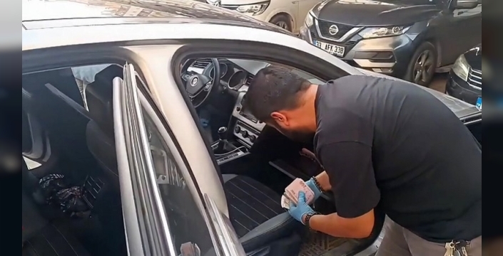 Sahil Güvenliği Otomobille Kaçan Hırsızları Yakaladı: 6 Tutuklandı