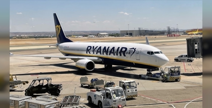 Savaş ekonomiyi vurdu: Ryanair 15 milyar TL'yi aşkın kâr kaybıyla sarsıldı