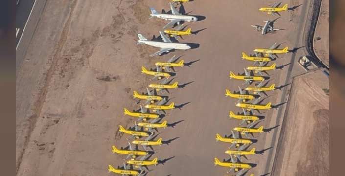 Spirit Airlines iflas etti: 17 bin kişi işsiz, uçaklar Arizona çöllerinde kaderine terk ediliyor!