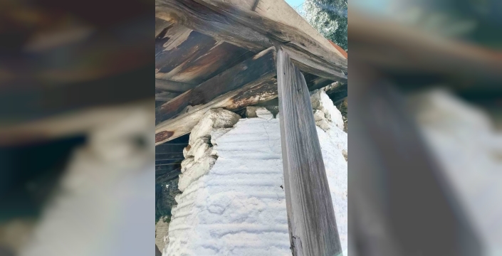 Tarihi Kesen Çeşmesi'nin çatısı kaydı, bölge halkı tedirgin