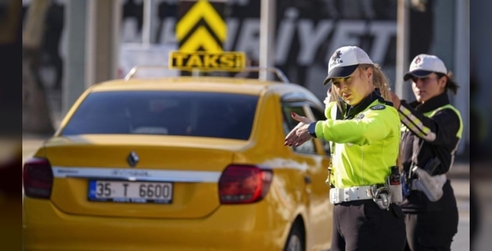 Trafik cezalarına itirazın bedeli şaşırttı: 30 bin liraya kadar vekalet ücreti riski!