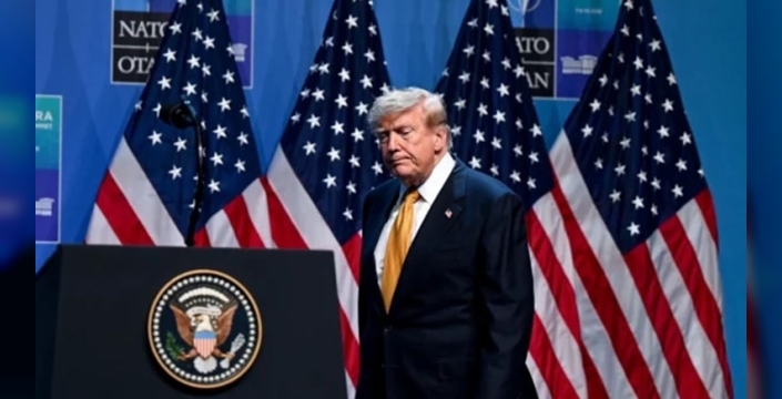 Trump'tan şaşırtan açıklama: Air Force One'la dönmüyor, nedeni ilginç