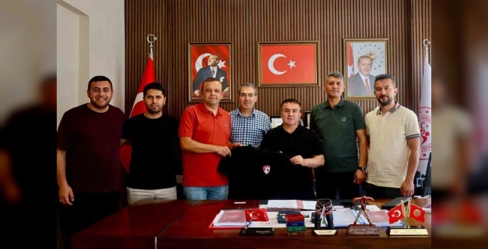Yeni futbol sezonu için hakemlik planları Bilecik'te masaya yatırıldı