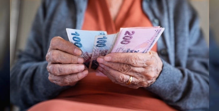 Zamlı emekli maaşları için ödeme takvimi açıklandı