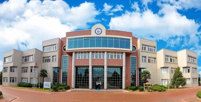 ADÜ Rektörü Kent, yeni öğrencileri tebrik etti