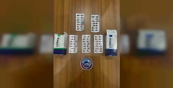 Afyonkarahisar'da 'Şok Uygulama': 24 Firari Yakalandı, Cephanelik Ele Geçirildi