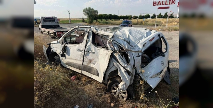 Afyonkarahisar'da trafik kazası: 1 ölü, 2 yaralı
