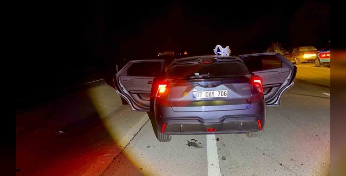 Afyonkarahisar'da yürekleri ağza getiren kaza: 4'ü çocuk 8 kişi yaralandı