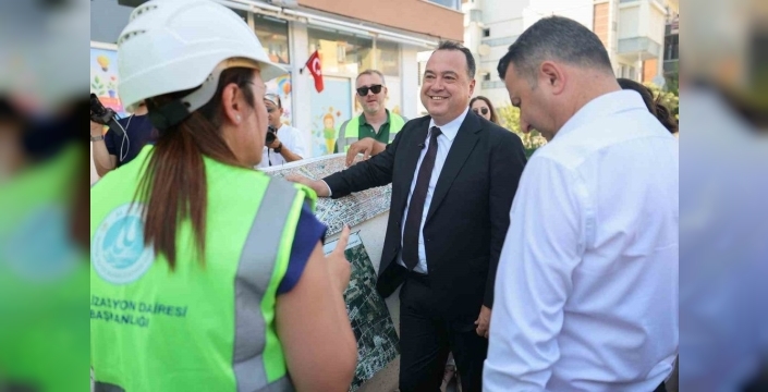 Akhisar'da yağmur suyu altyapı çalışmaları devam ediyor
