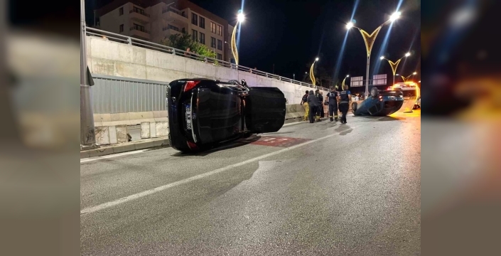 Alt geçitte kaza: 4 yaralı