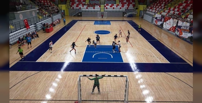 Analig hentbol şampiyonası Kırıkkale'de başladı